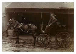 Craigmillar Steam Laundry - horse and carriage