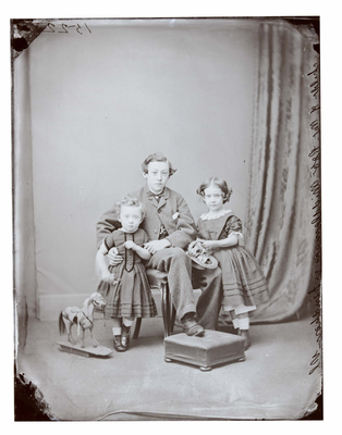 Three children of Mrs Robert Middlemass