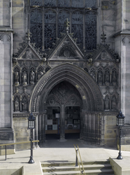 Entrance to St Giles Kirk, Edinburgh