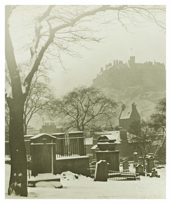 Castle from Greyfriars under snow