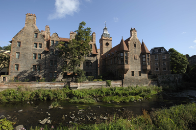 Well Court and the Water of Leith