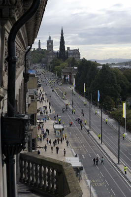 Police and crowd on Princes Street for the Papal visit