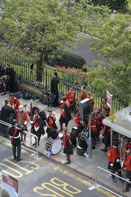 Pipe band at rest during Papal visit, Princes Street