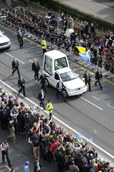 Popemobile and security detail, Princes Street