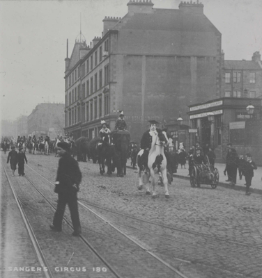 Sanger's Circus parading on Leith Walk 