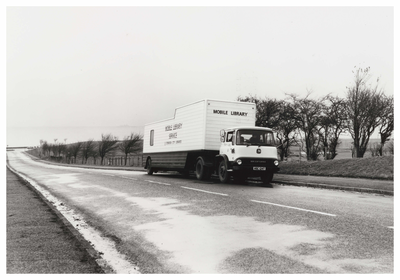 Mobile libraries: Trailers (second generation)