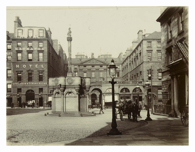 High Street, showing shops in entrance to City Chambers