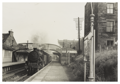 Steam train at Merchiston Station