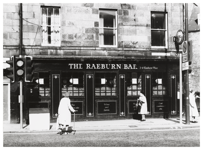 Raeburn Bar, Stockbridge