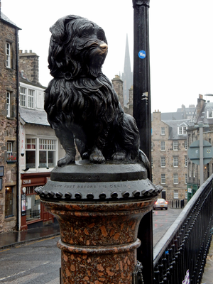 Greyfriars Bobby statue and Yes campaign sticker 