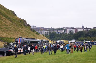 Team Sky bus in Holyrood Park mobbed by a large crowd