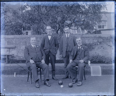 Unidentified group of bowlers