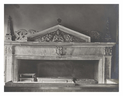 Lauriston Place, George Heriot's Hospital, mantlepiece