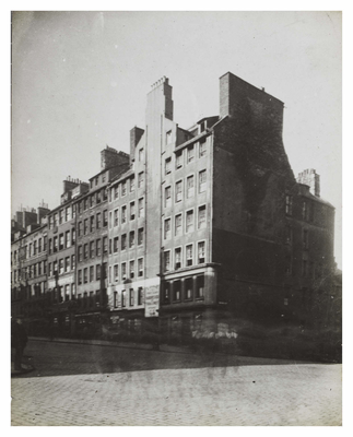 Old tenement at corner of High St and Cockburn St